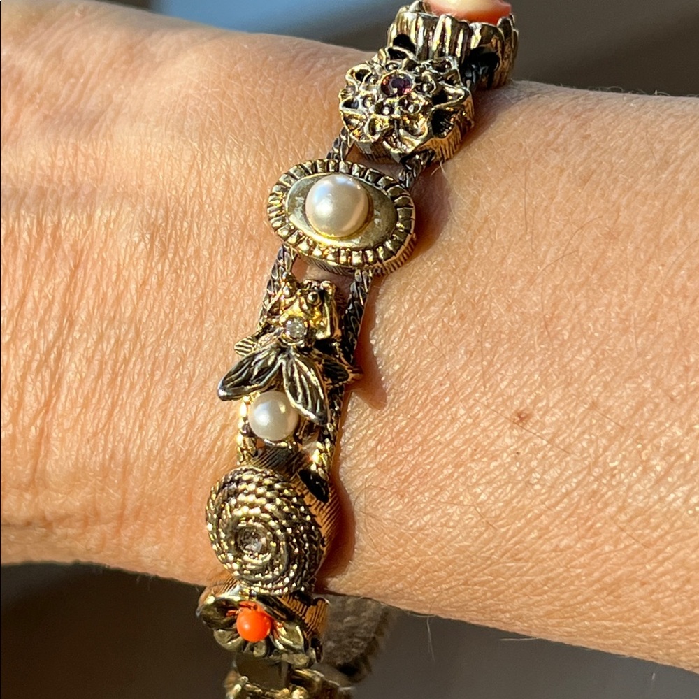Vintage Victorian Bracelet - Picture 5 of 9